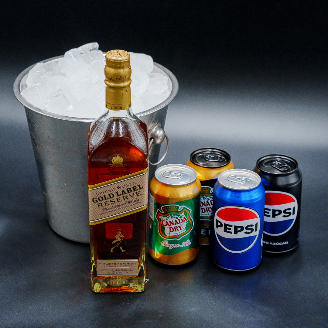 Johnnie walker gold en la carta de Liga Urbana